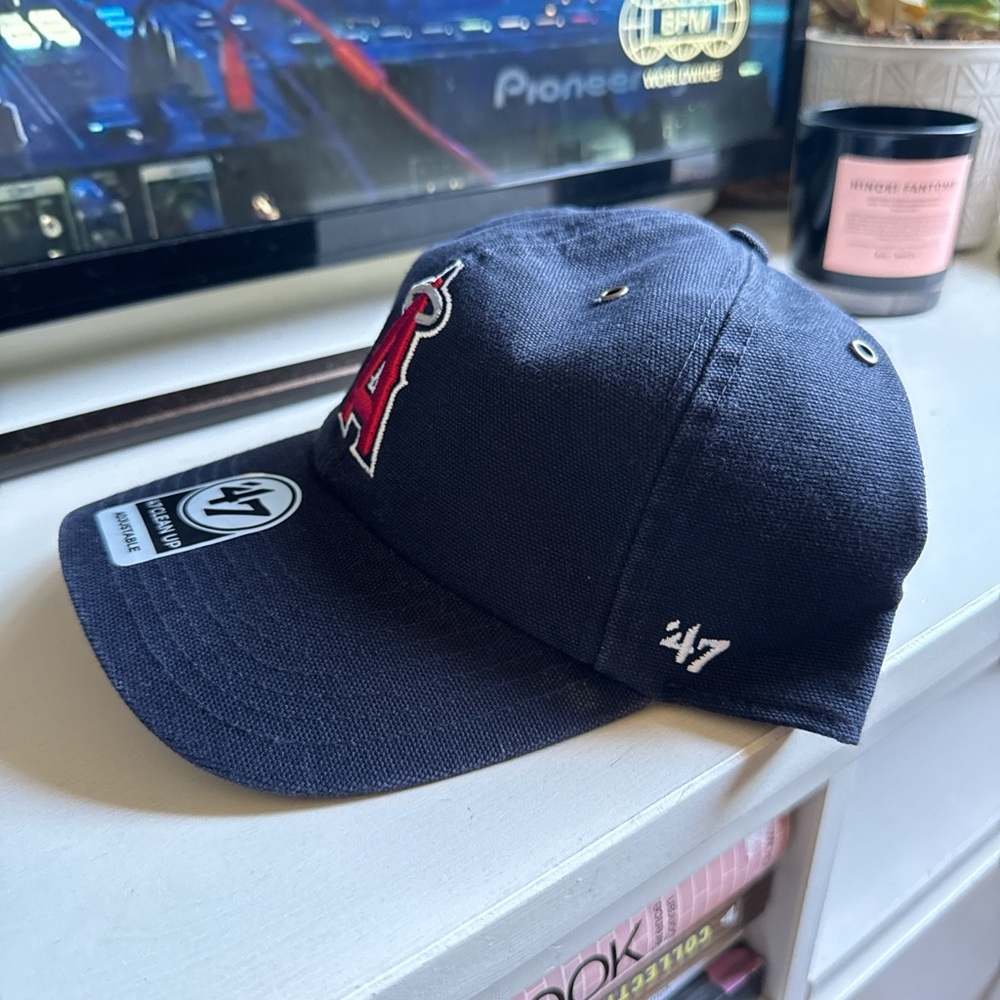 47 Anaheim Angels Carhartt hat - Picture 2 of 4